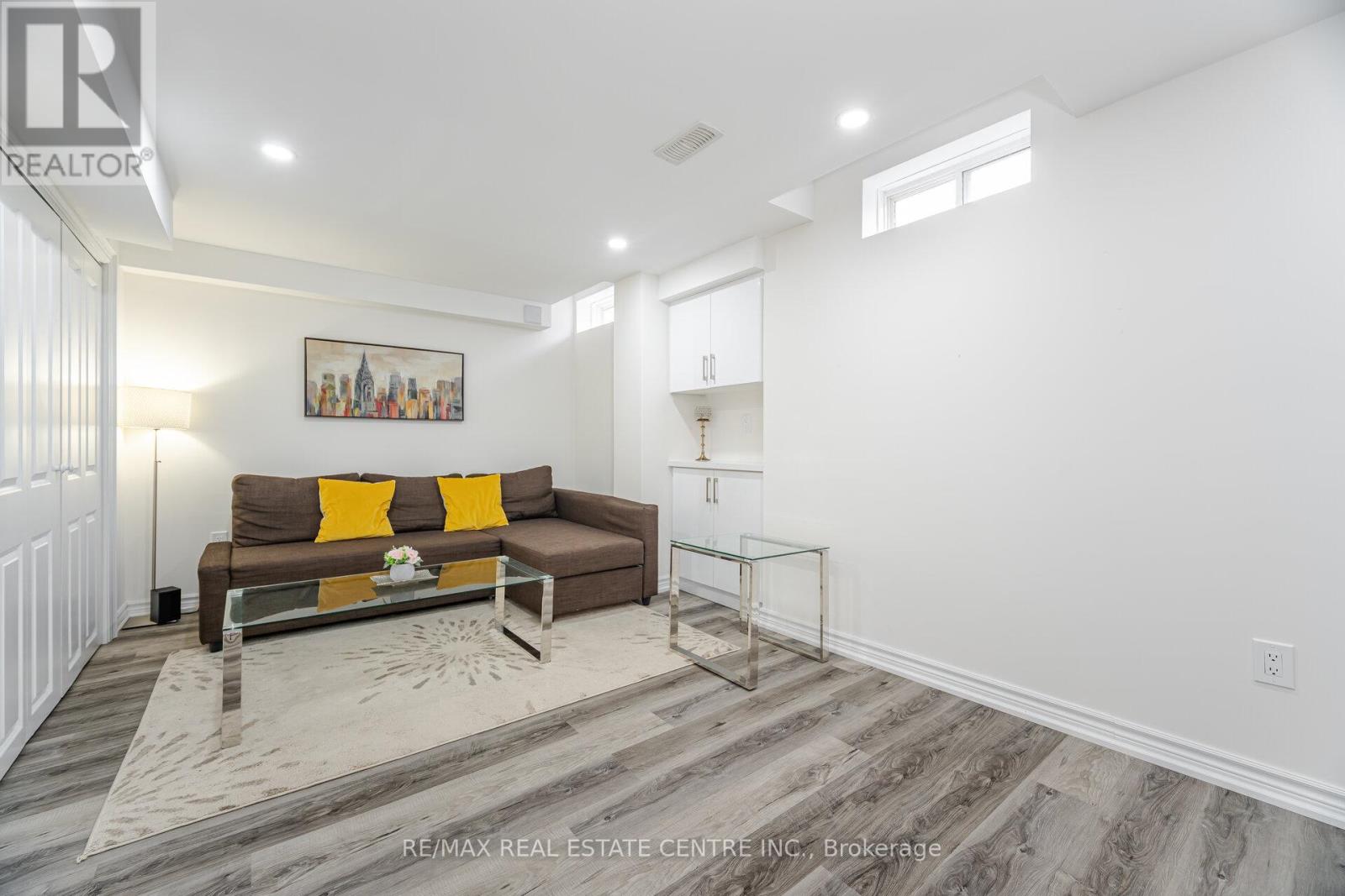 34 Firbank Lane, Whitchurch-Stouffville, Ontario  L4A 0K9 - Photo 28 - N12364147