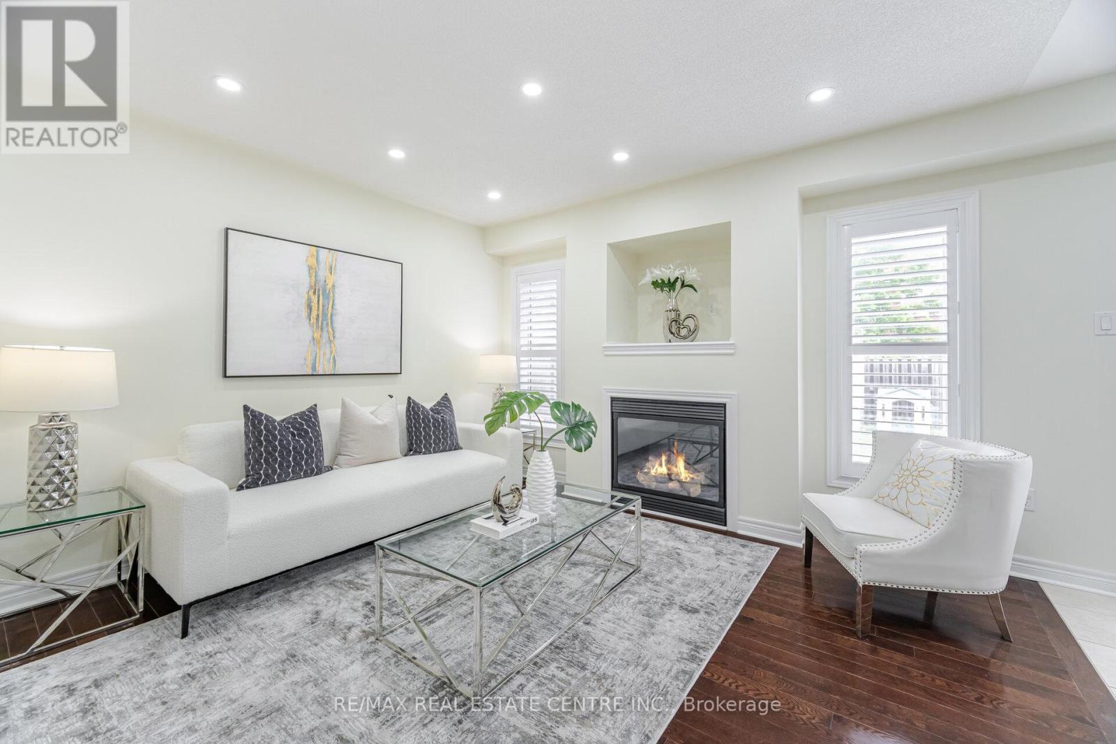34 Firbank Lane, Whitchurch-Stouffville, Ontario  L4A 0K9 - Photo 7 - N12364147