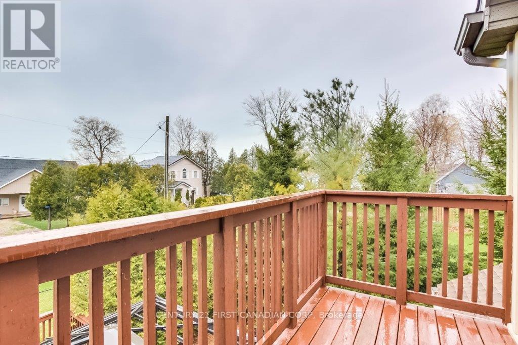71889 Sunridge Crescent, Bluewater, Ontario  N0M 1N0 - Photo 30 - X12364252