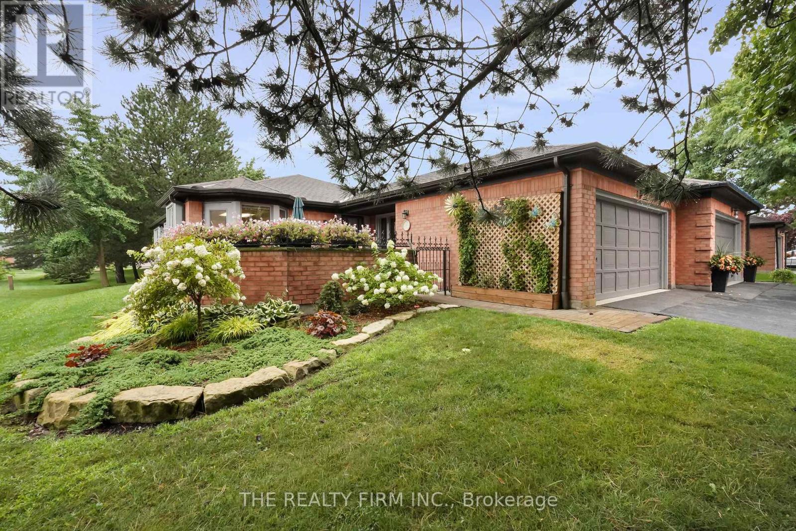 Property at 4 - 65 FIDDLERS GREEN ROAD image 2
