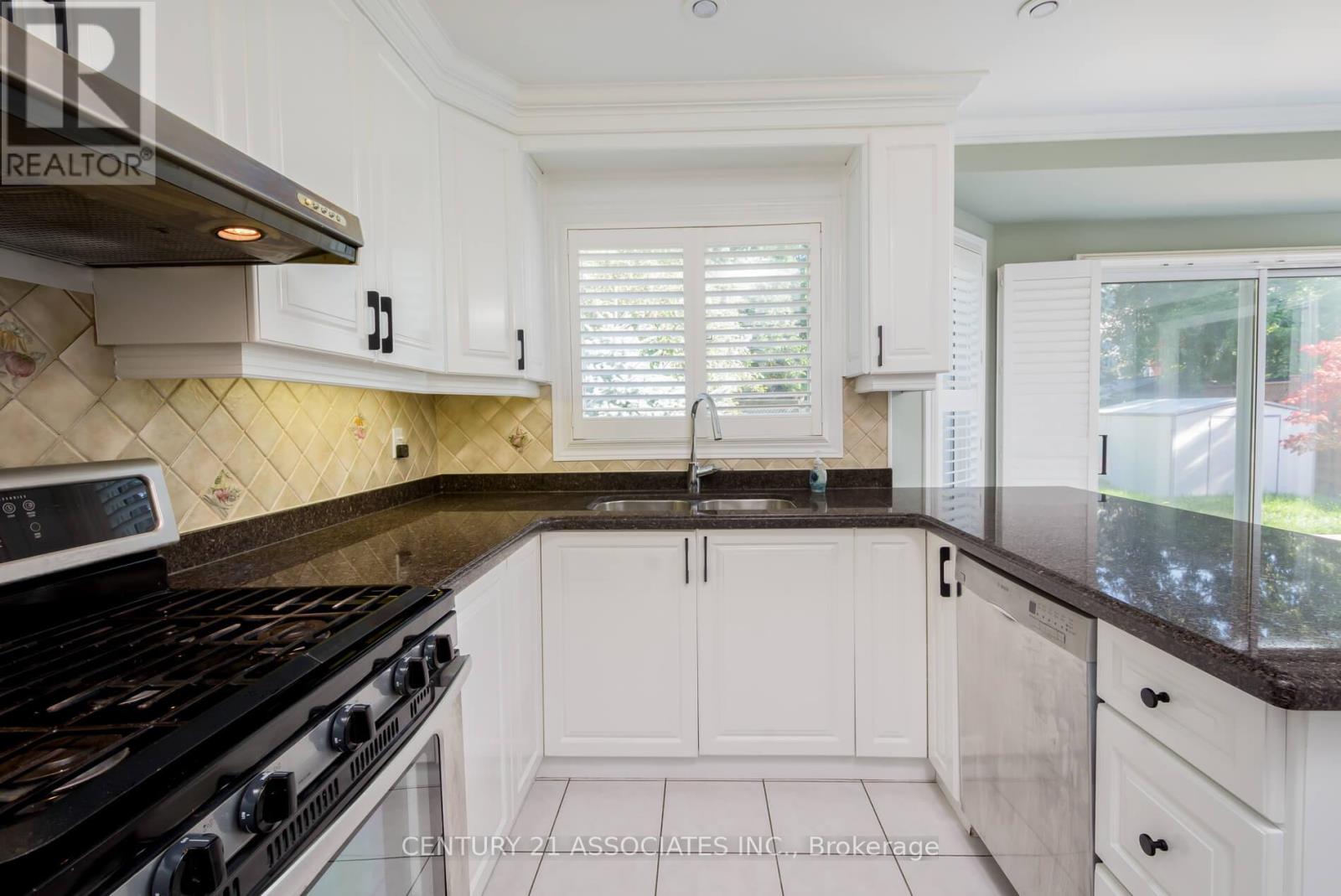5351 Quartermain Crescent, Mississauga (Central Erin Mills), Ontario  L5M 5V5 - Photo 14 - W12364111