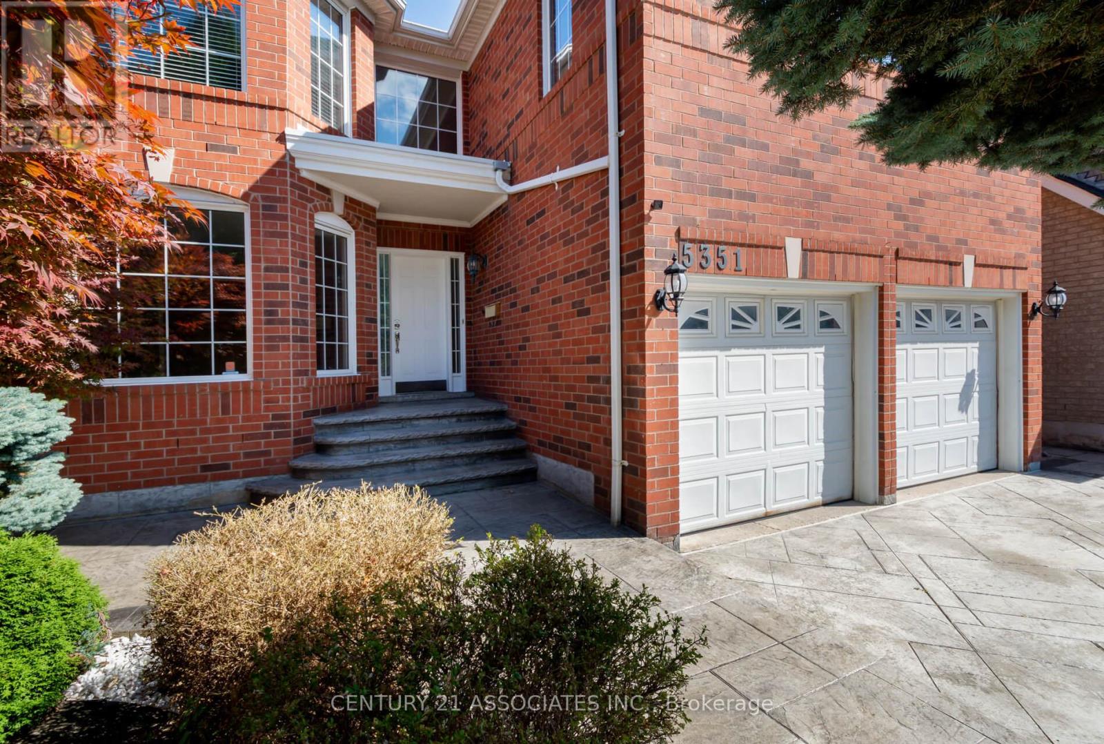 5351 Quartermain Crescent, Mississauga (Central Erin Mills), Ontario  L5M 5V5 - Photo 2 - W12364111