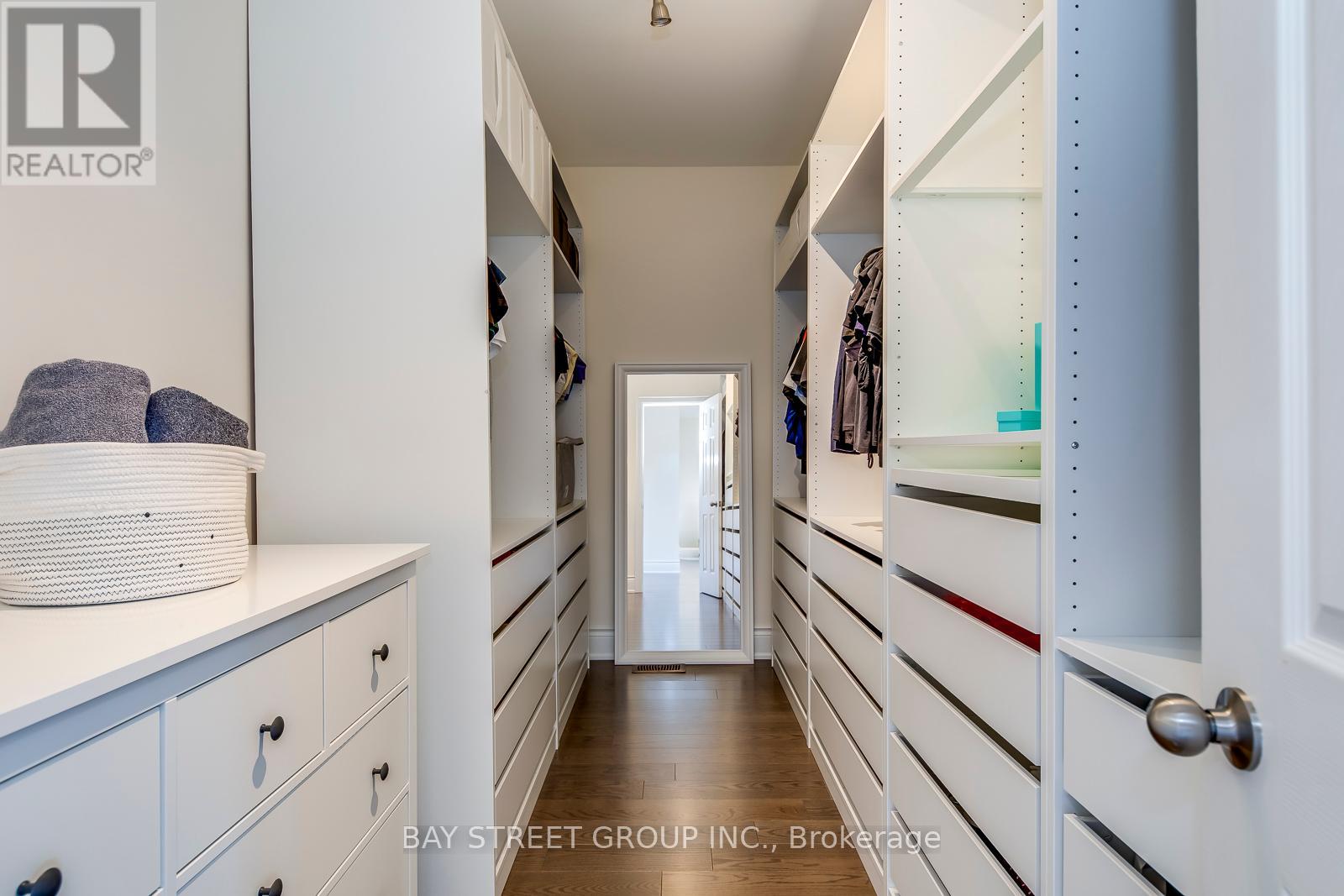 3091 Streamwood Pass, Oakville, Ontario  L6H 0S8 - Photo 25 - W12364123