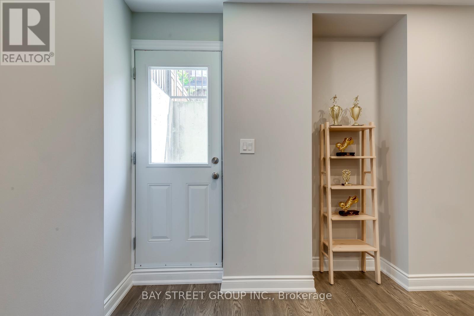 3091 Streamwood Pass, Oakville, Ontario  L6H 0S8 - Photo 43 - W12364123
