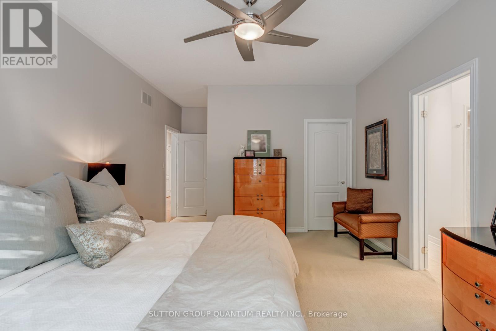 2372 Ravine Gate, Oakville, Ontario  L6M 4R1 - Photo 18 - W12364135