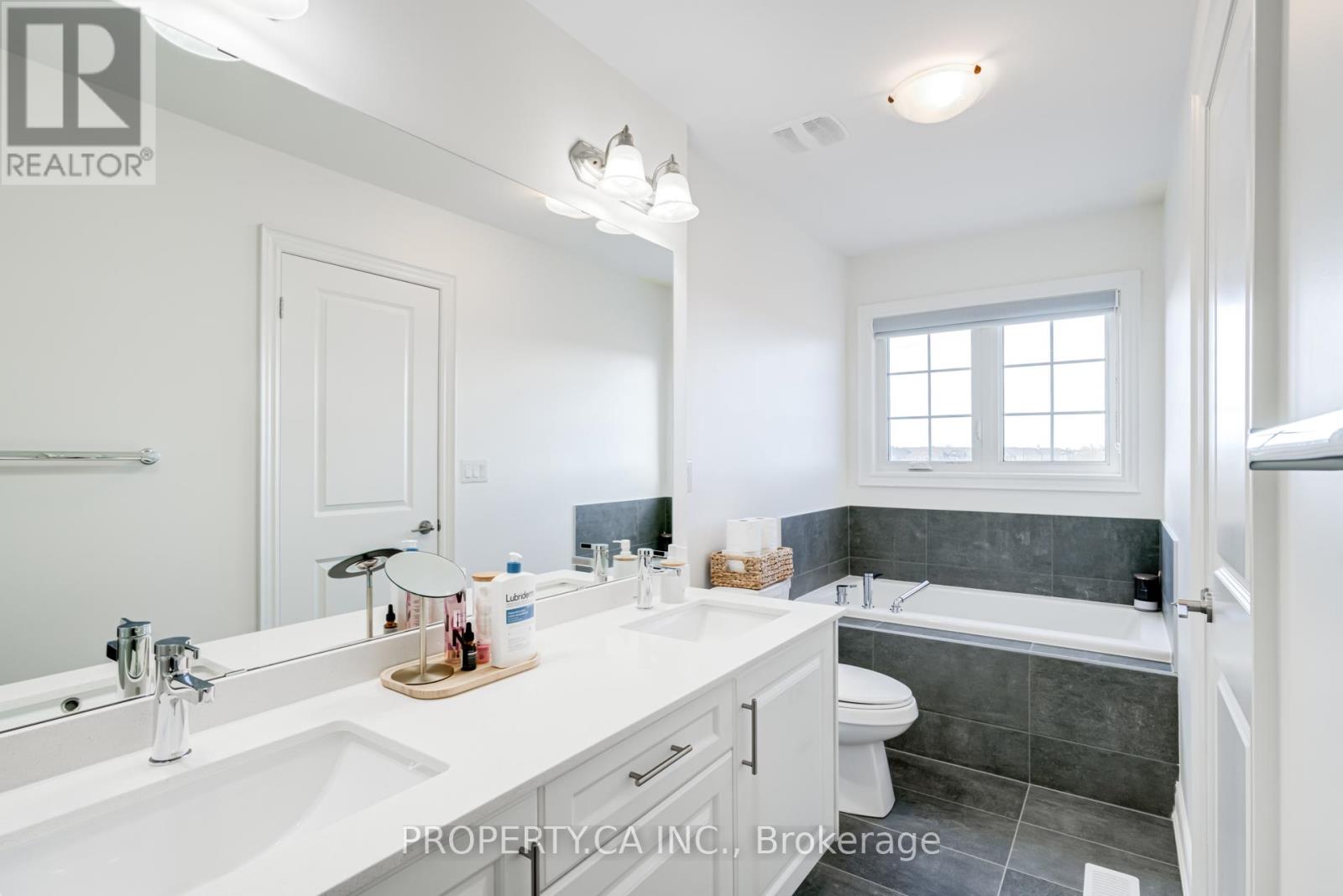 10 Fordham Road, Brampton, Ontario  L6Y 6K2 - Photo 19 - W12364150