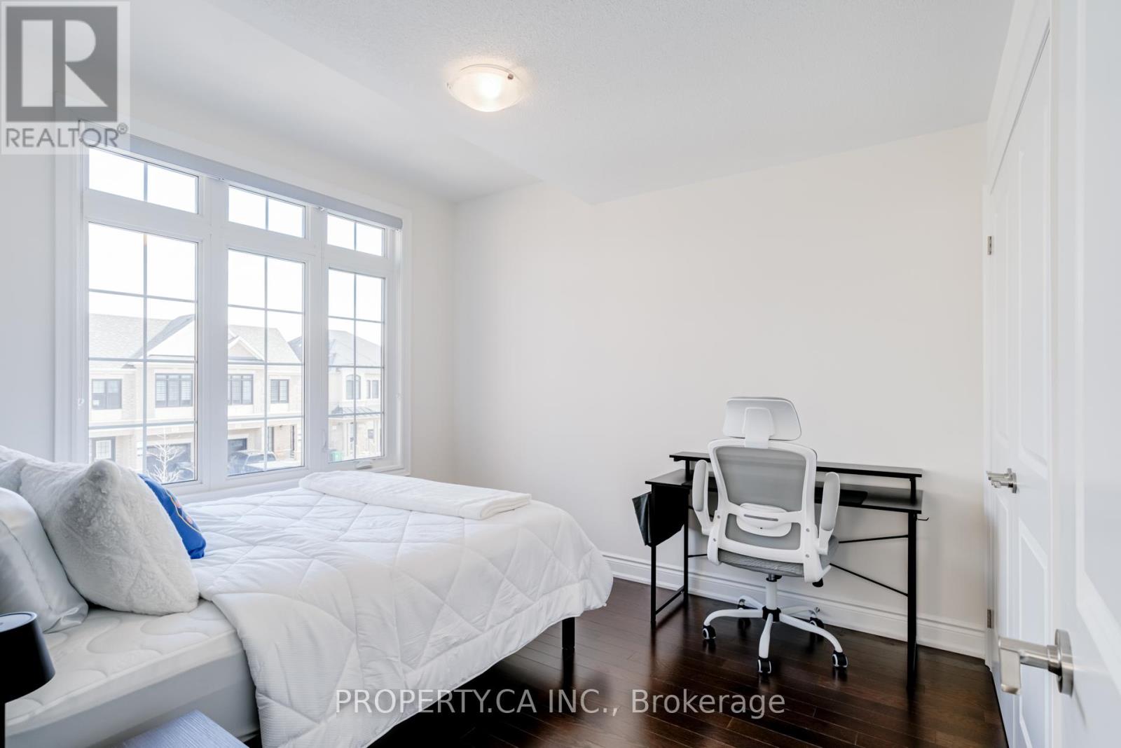 10 Fordham Road, Brampton, Ontario  L6Y 6K2 - Photo 24 - W12364150