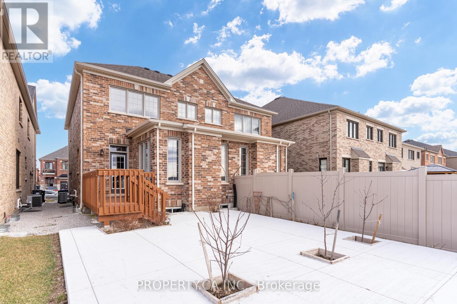 10 Fordham Road, Brampton, Ontario  L6Y 6K2 - Photo 31 - W12364150
