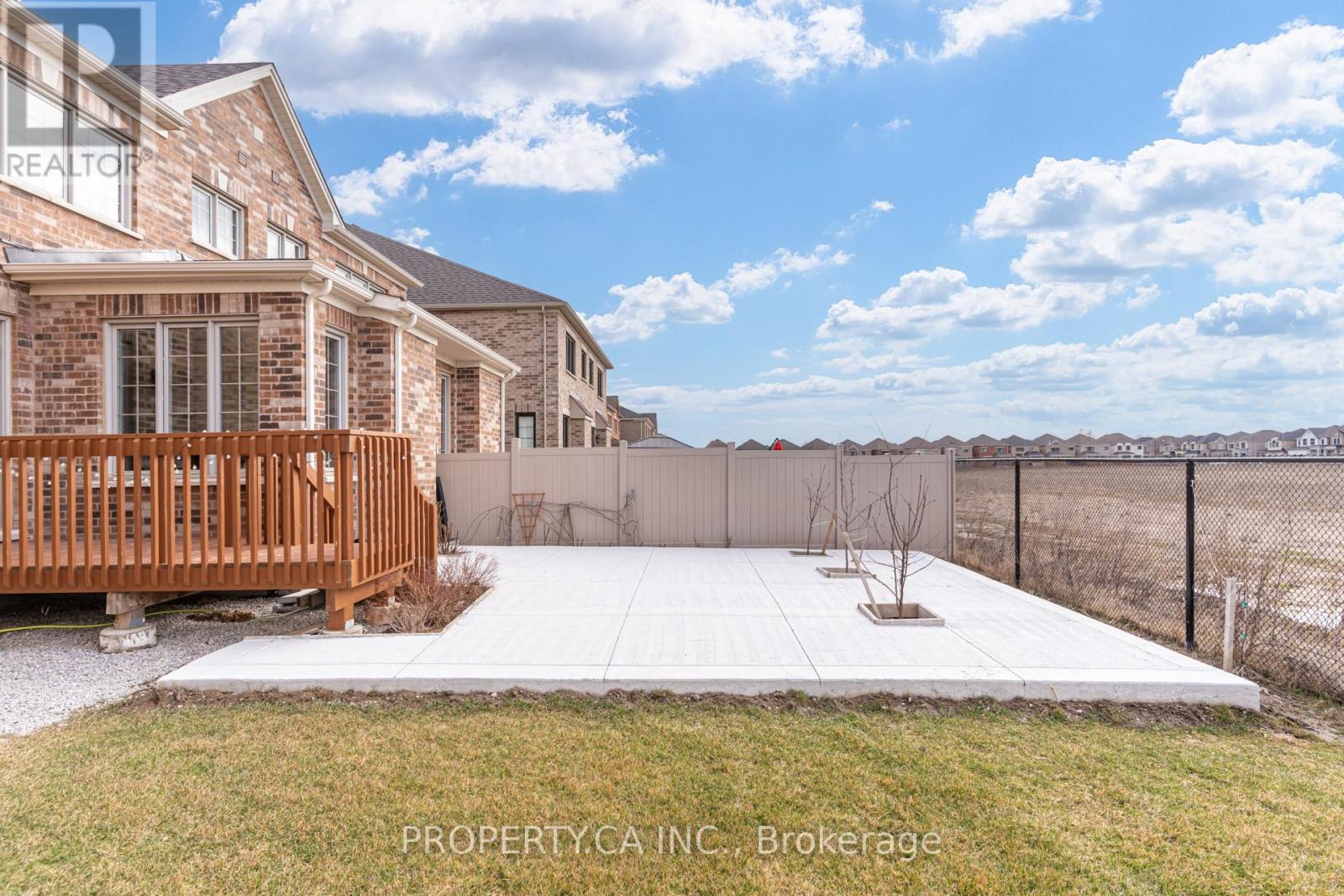 10 Fordham Road, Brampton, Ontario  L6Y 6K2 - Photo 32 - W12364150