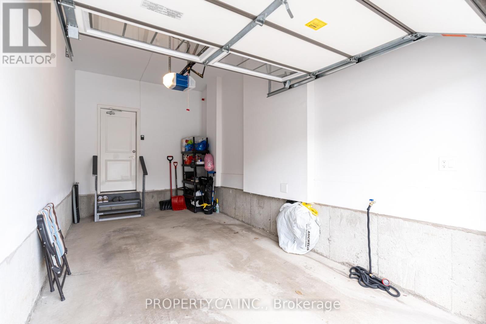 10 Fordham Road, Brampton, Ontario  L6Y 6K2 - Photo 34 - W12364150