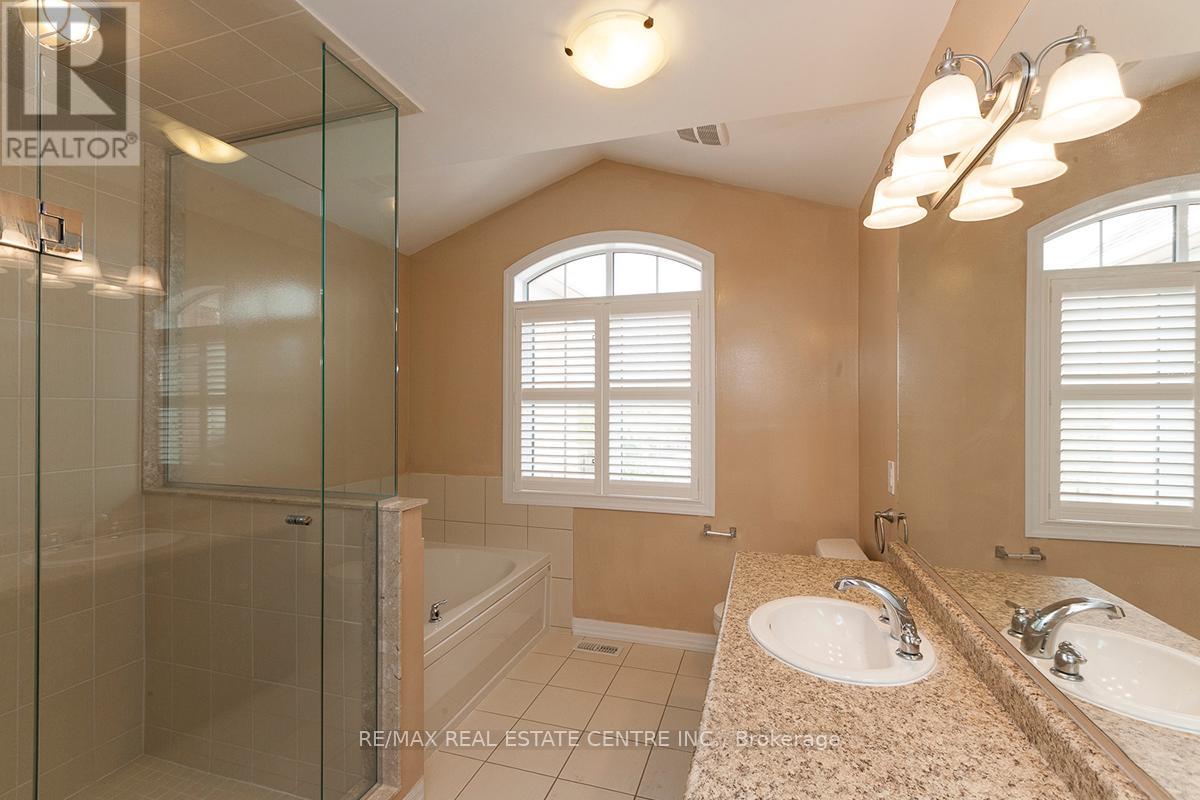 83 Hanson Crescent, Milton, Ontario  L9T 8L5 - Photo 13 - W12364161