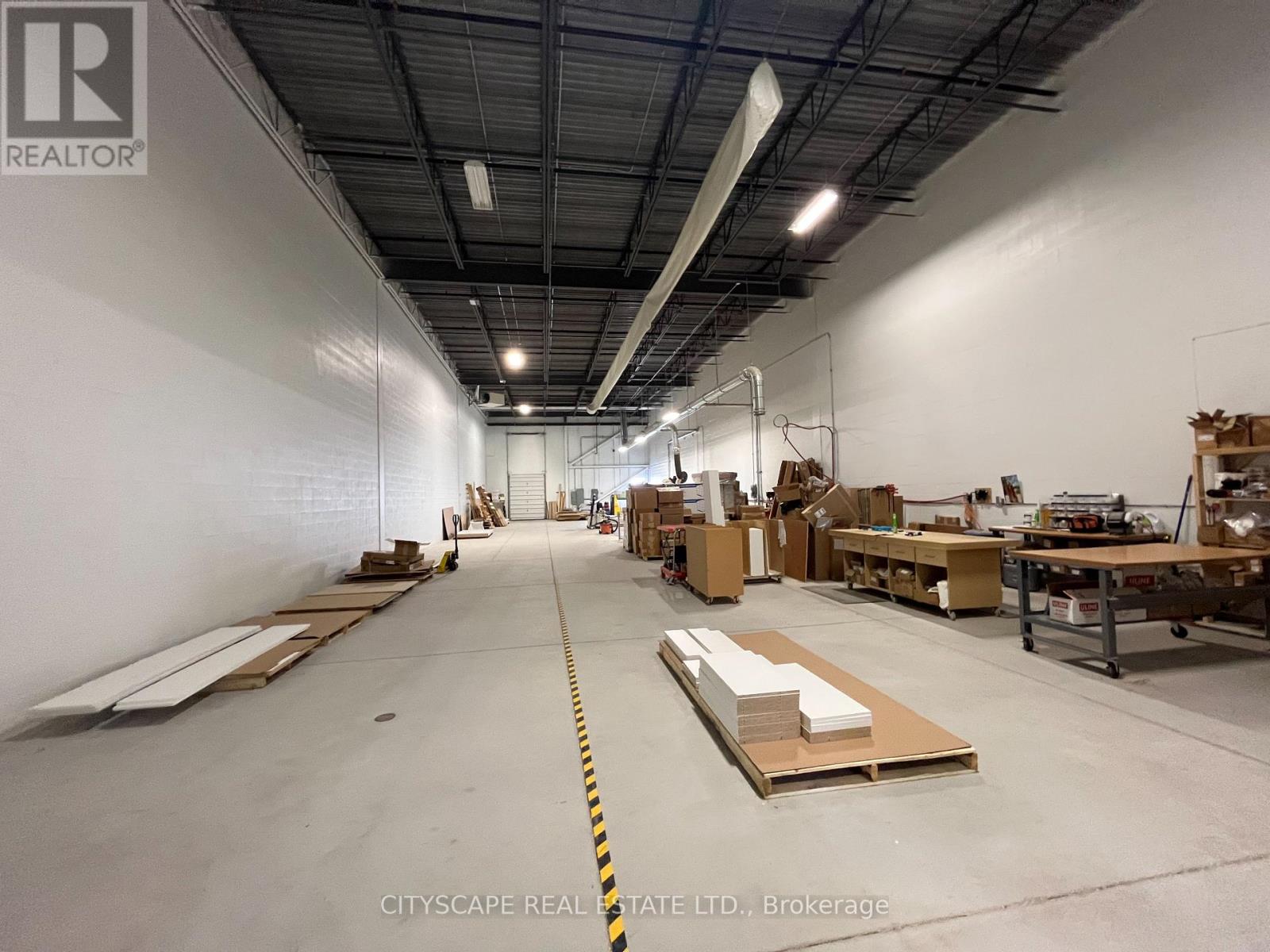 9 - 3750b Laird Road, Mississauga, Ontario  L5L 0A6 - Photo 2 - W12364171