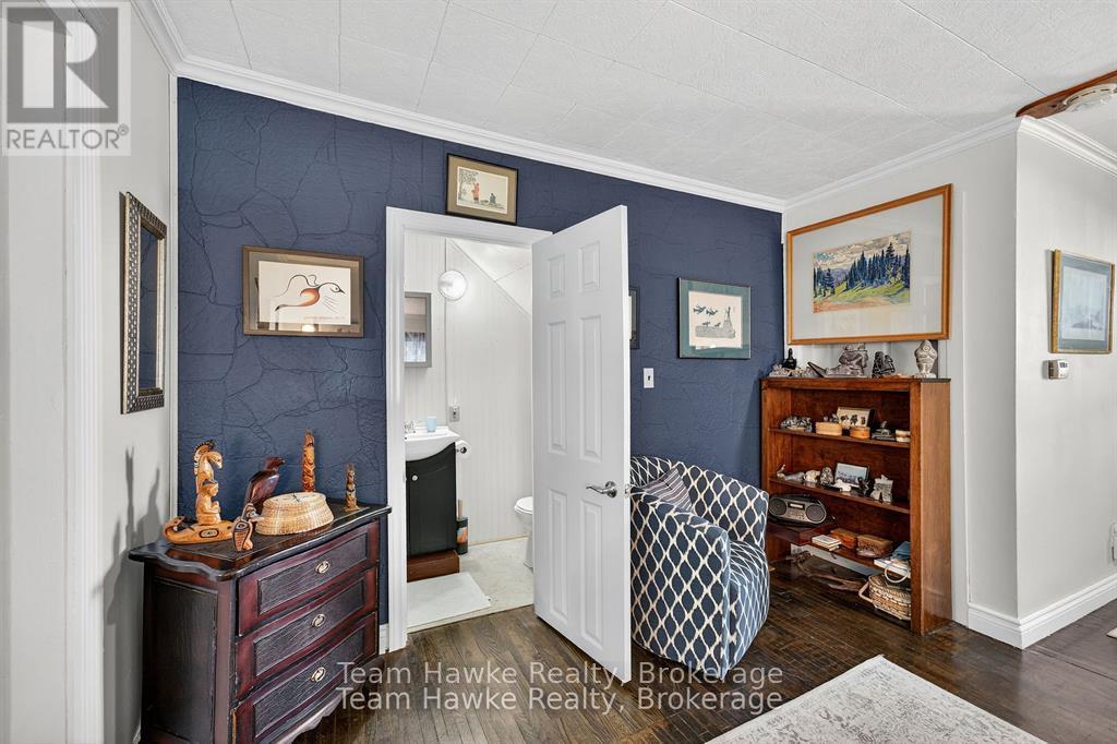 479 Queen Street, Midland, Ontario  L4R 3J3 - Photo 11 - S12364294