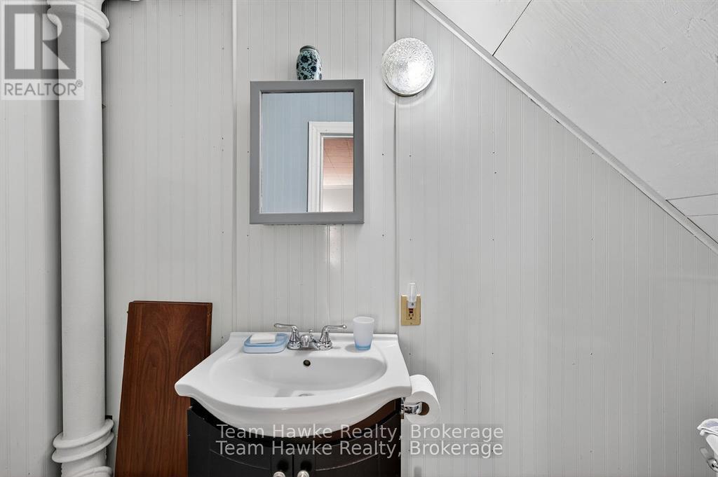 479 Queen Street, Midland, Ontario  L4R 3J3 - Photo 12 - S12364294