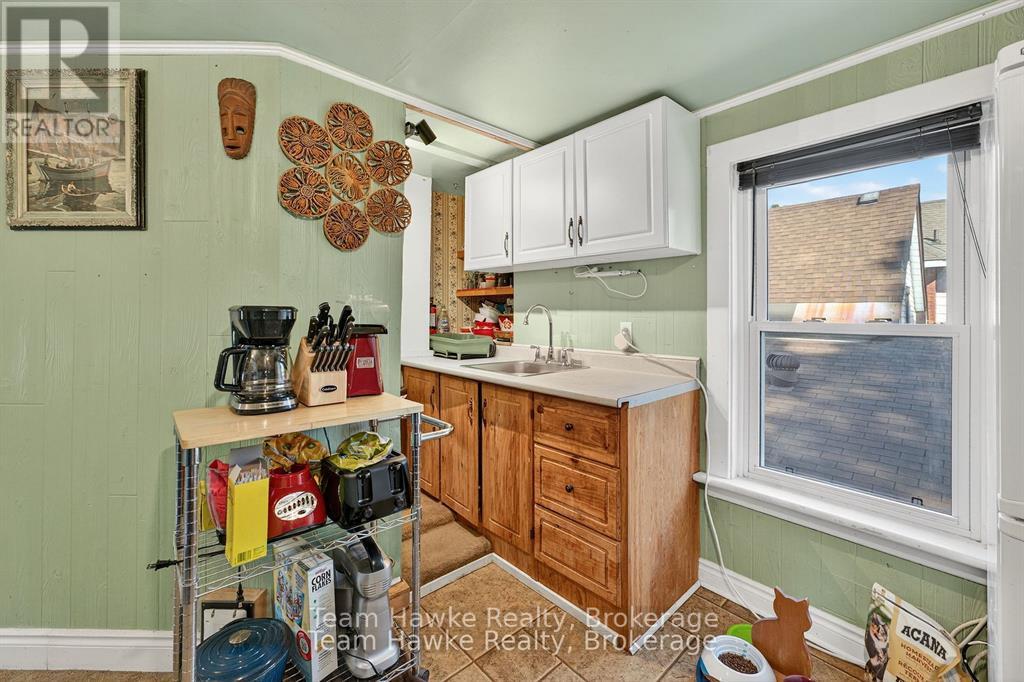 479 Queen Street, Midland, Ontario  L4R 3J3 - Photo 22 - S12364294