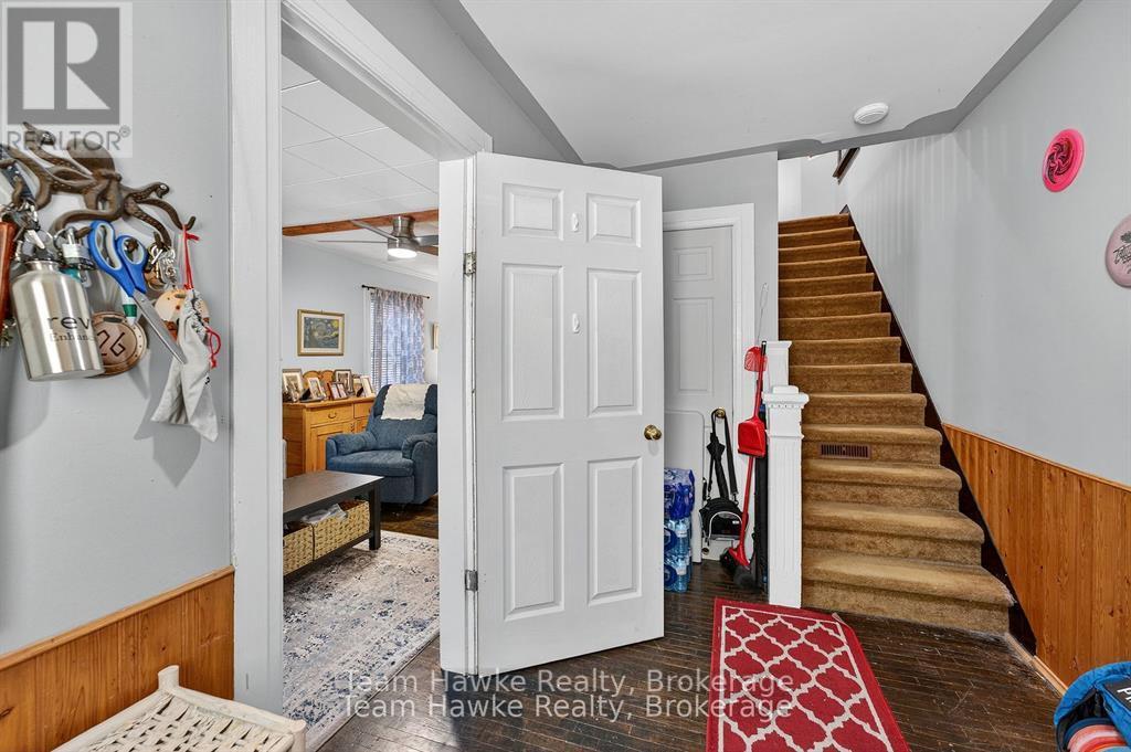 479 Queen Street, Midland, Ontario  L4R 3J3 - Photo 4 - S12364294