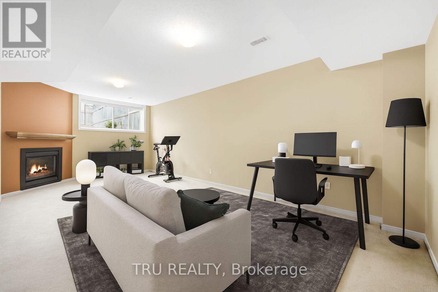 102 Southpointe Avenue, Ottawa, Ontario  K2J 4T5 - Photo 11 - X12363799