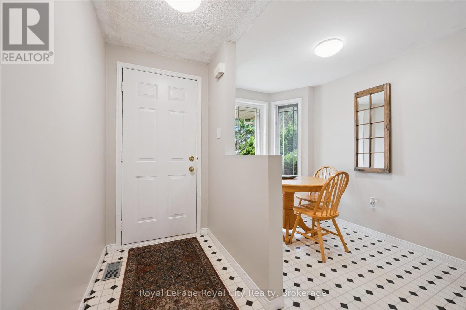 487 Flannery Drive, Centre Wellington, Ontario  N1M 2P2 - Photo 6 - X12364256