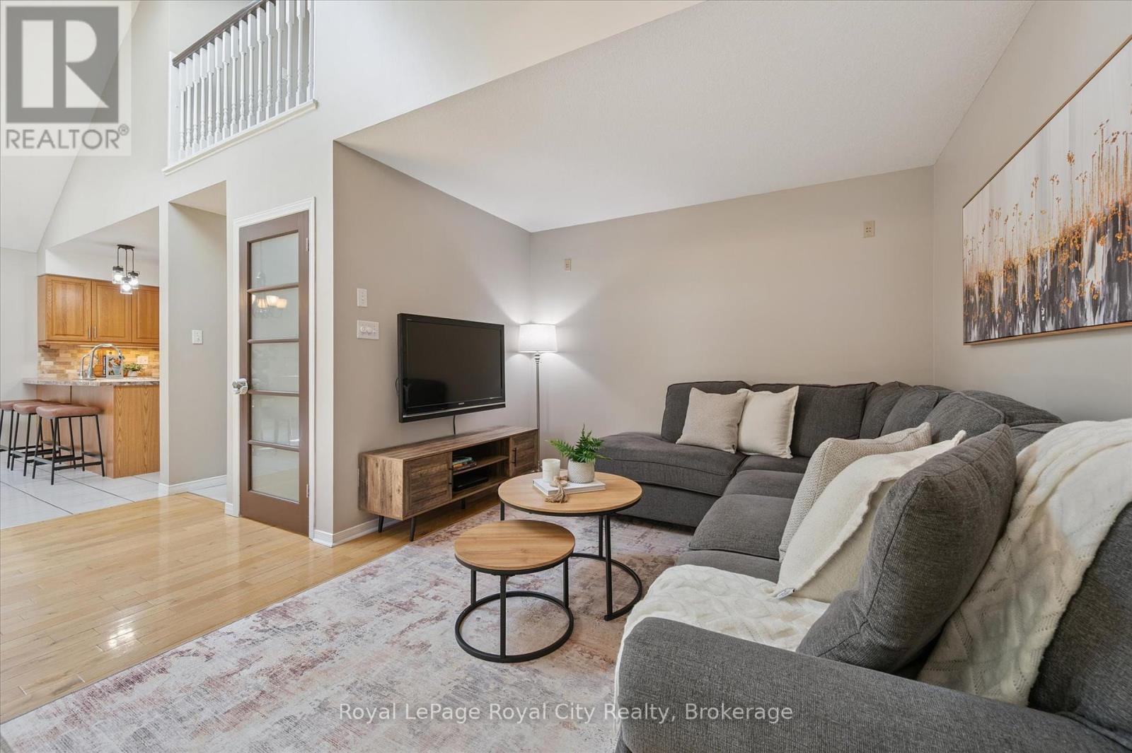 27 Oakridge Crescent, Guelph, Ontario  N1L 1J3 - Photo 12 - X12364267