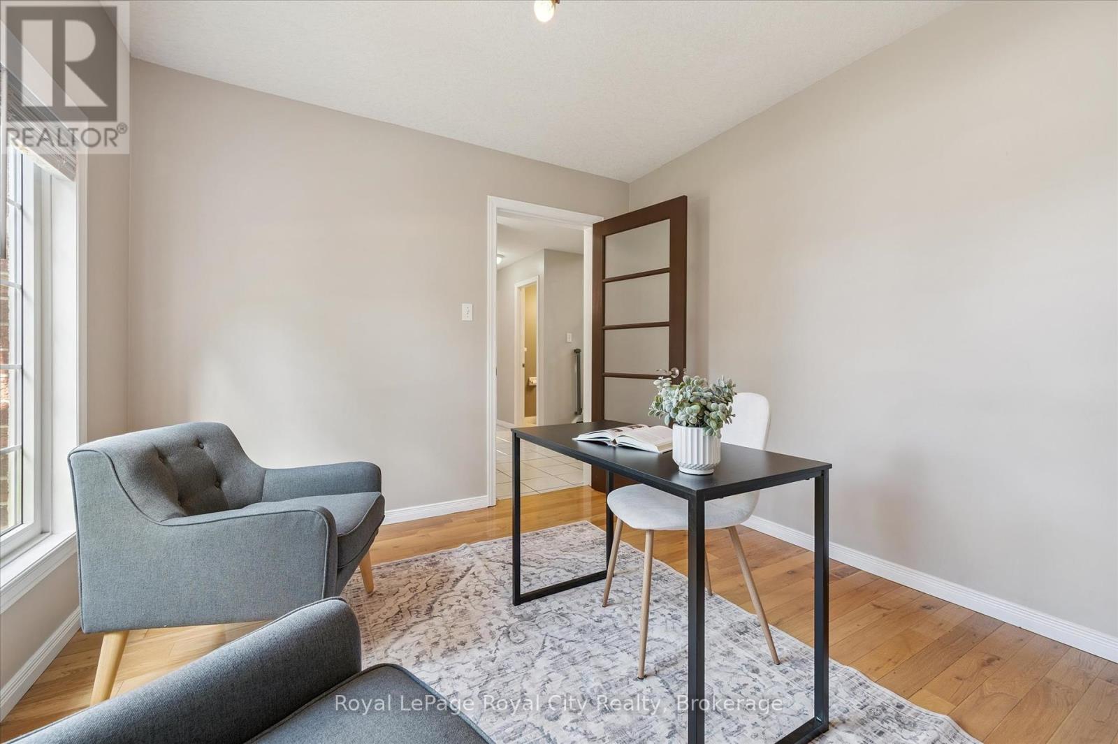 27 Oakridge Crescent, Guelph, Ontario  N1L 1J3 - Photo 7 - X12364267