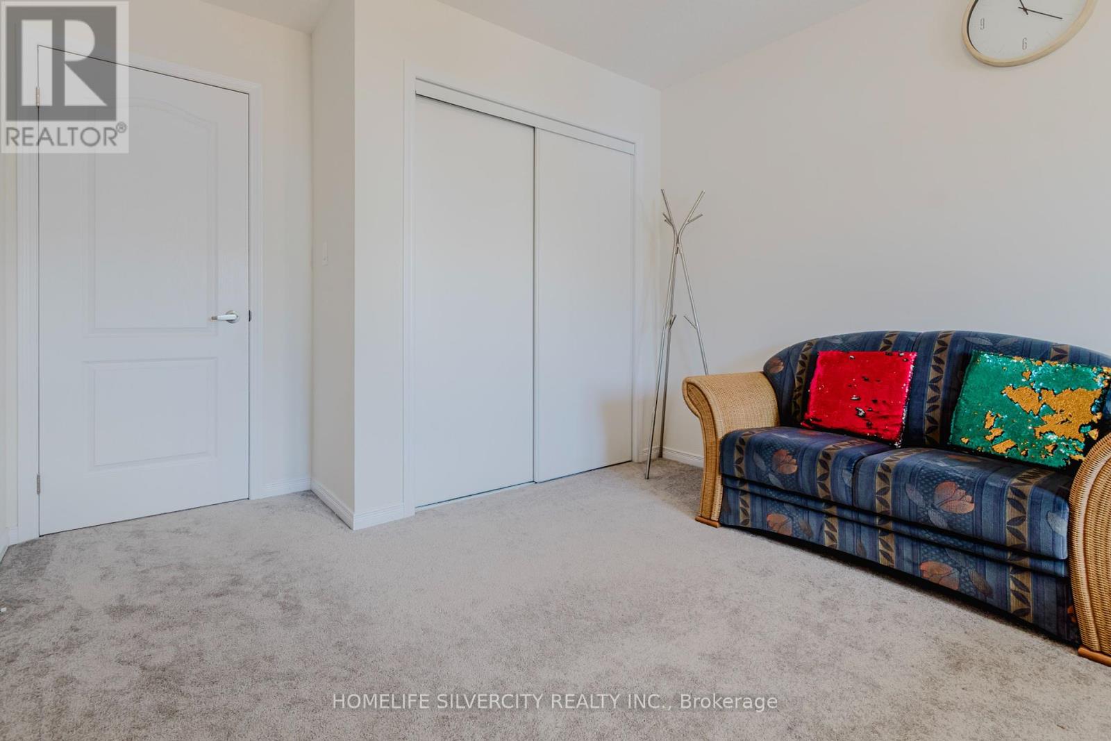 256 Bedrock Drive, Hamilton, Ontario  L8J 0M2 - Photo 23 - X12364145
