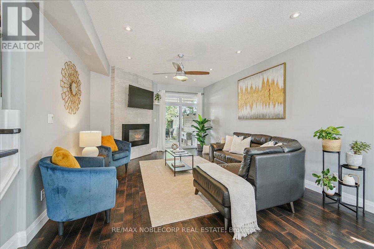 232 Maple Bush Drive, Cambridge, Ontario  N1T 0B8 - Photo 18 - X12364155
