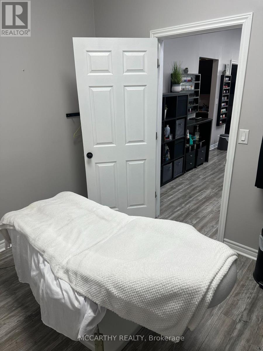 103 - 155 Main Street W, Shelburne, Ontario  L9V 3K3 - Photo 6 - X12364207