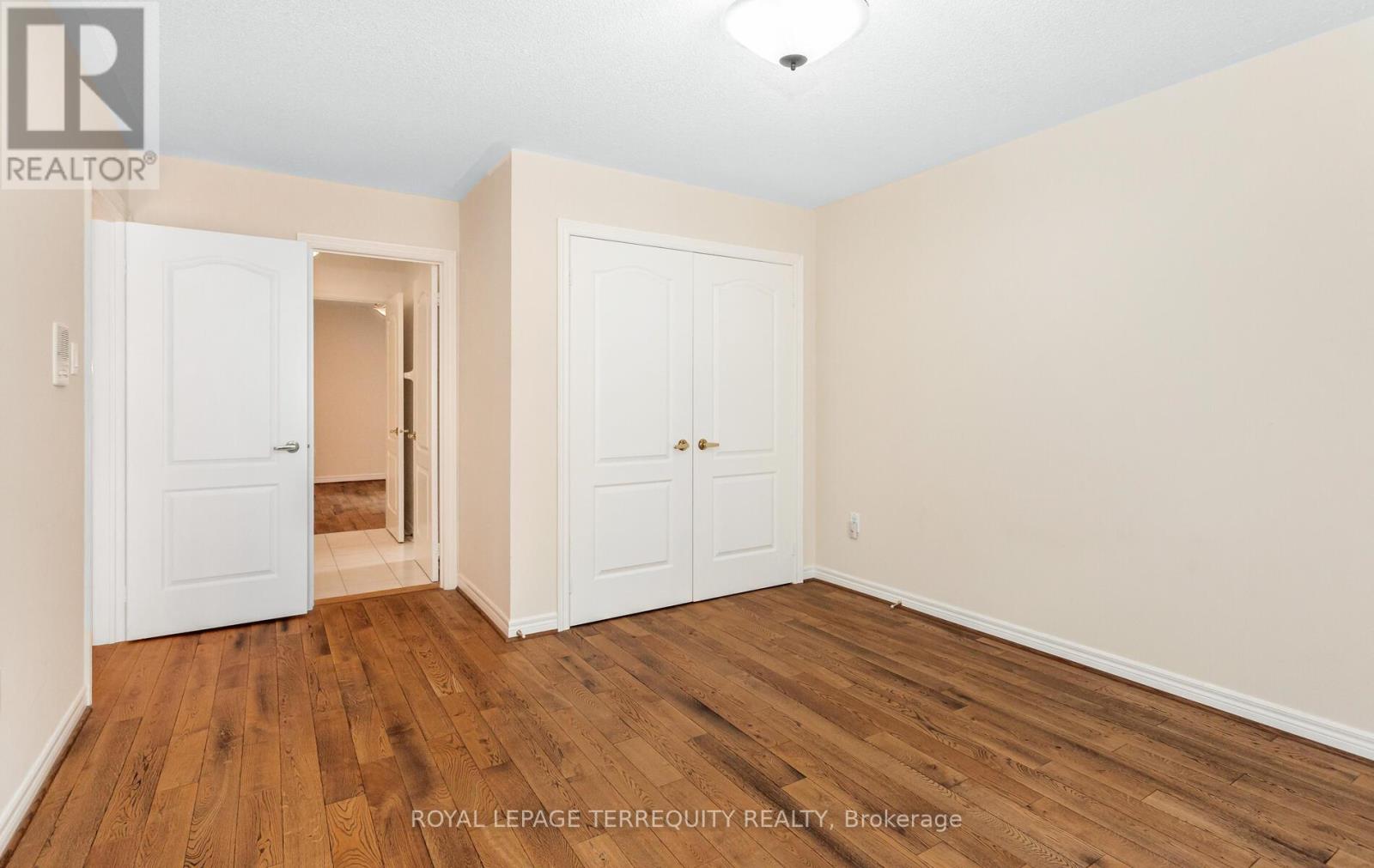 5187 Forest Ridge Drive, Mississauga, Ontario  L5M 5B3 - Photo 33 - W12332442