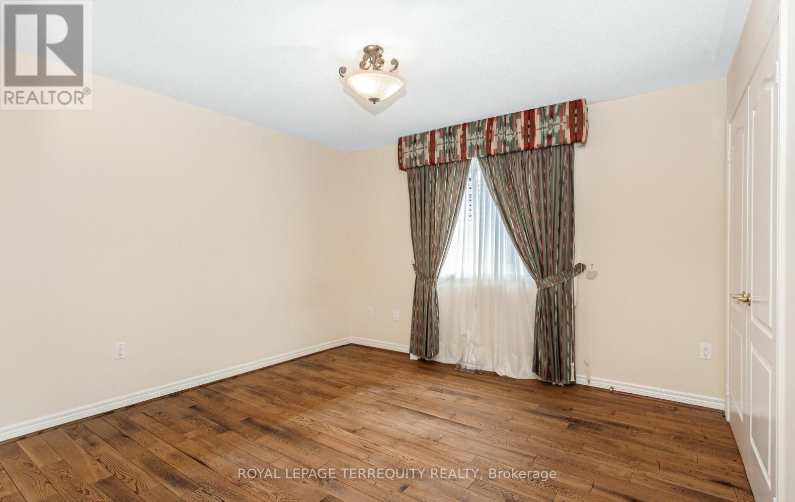 5187 Forest Ridge Drive, Mississauga, Ontario  L5M 5B3 - Photo 31 - W12332442