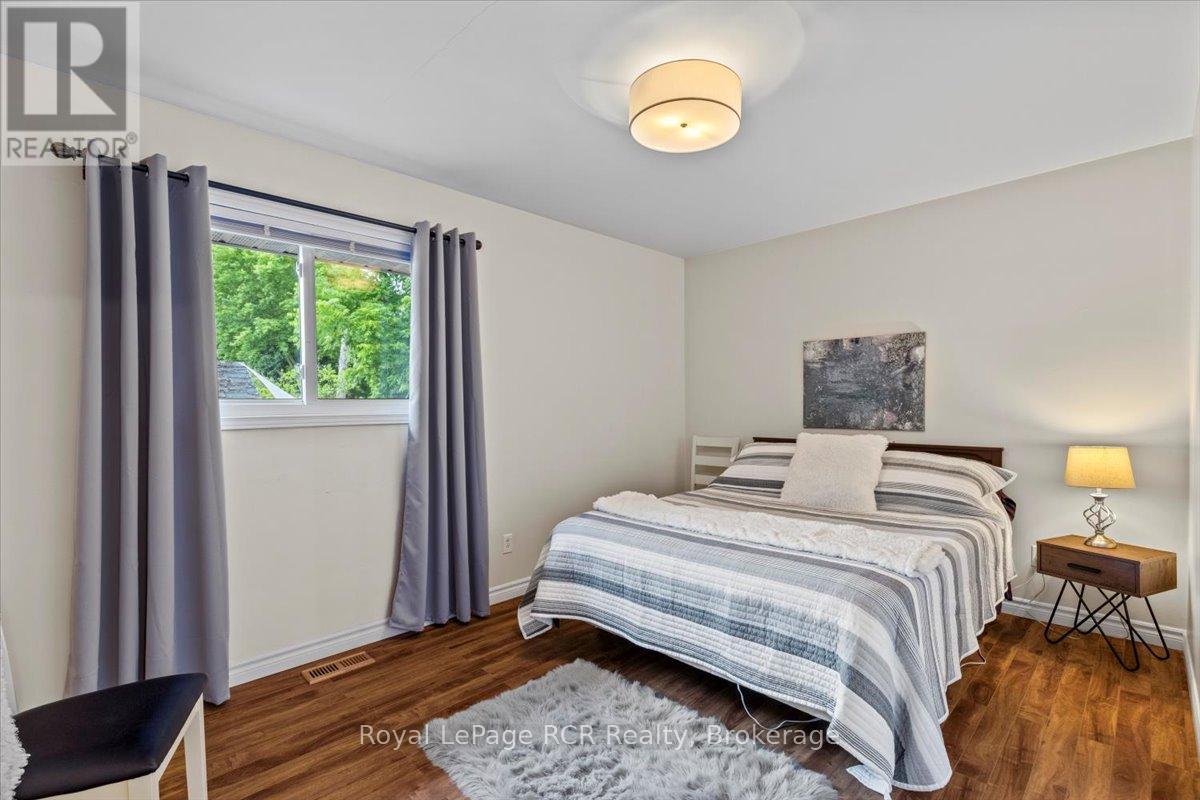 382 3rd Street, Hanover, Ontario  N4N 1B3 - Photo 12 - X12309590