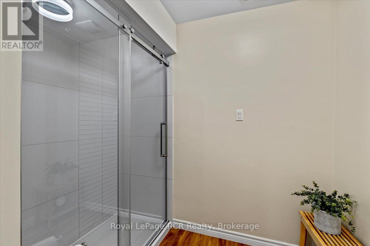 382 3rd Street, Hanover, Ontario  N4N 1B3 - Photo 14 - X12309590