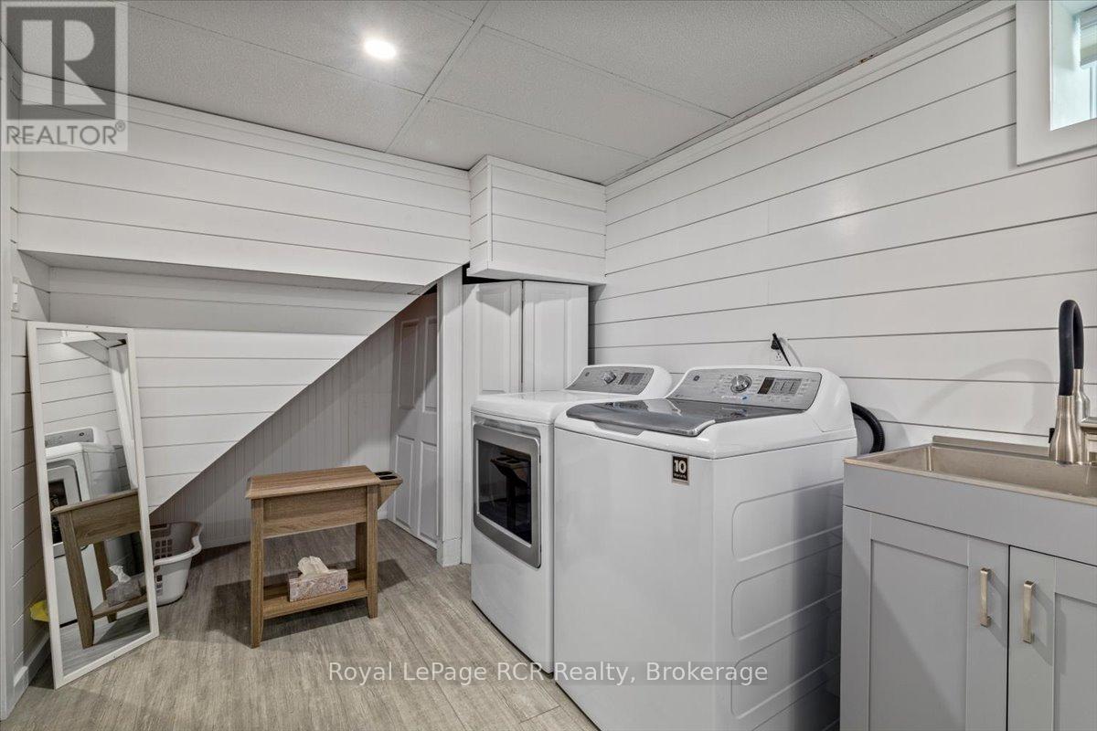 382 3rd Street, Hanover, Ontario  N4N 1B3 - Photo 22 - X12309590