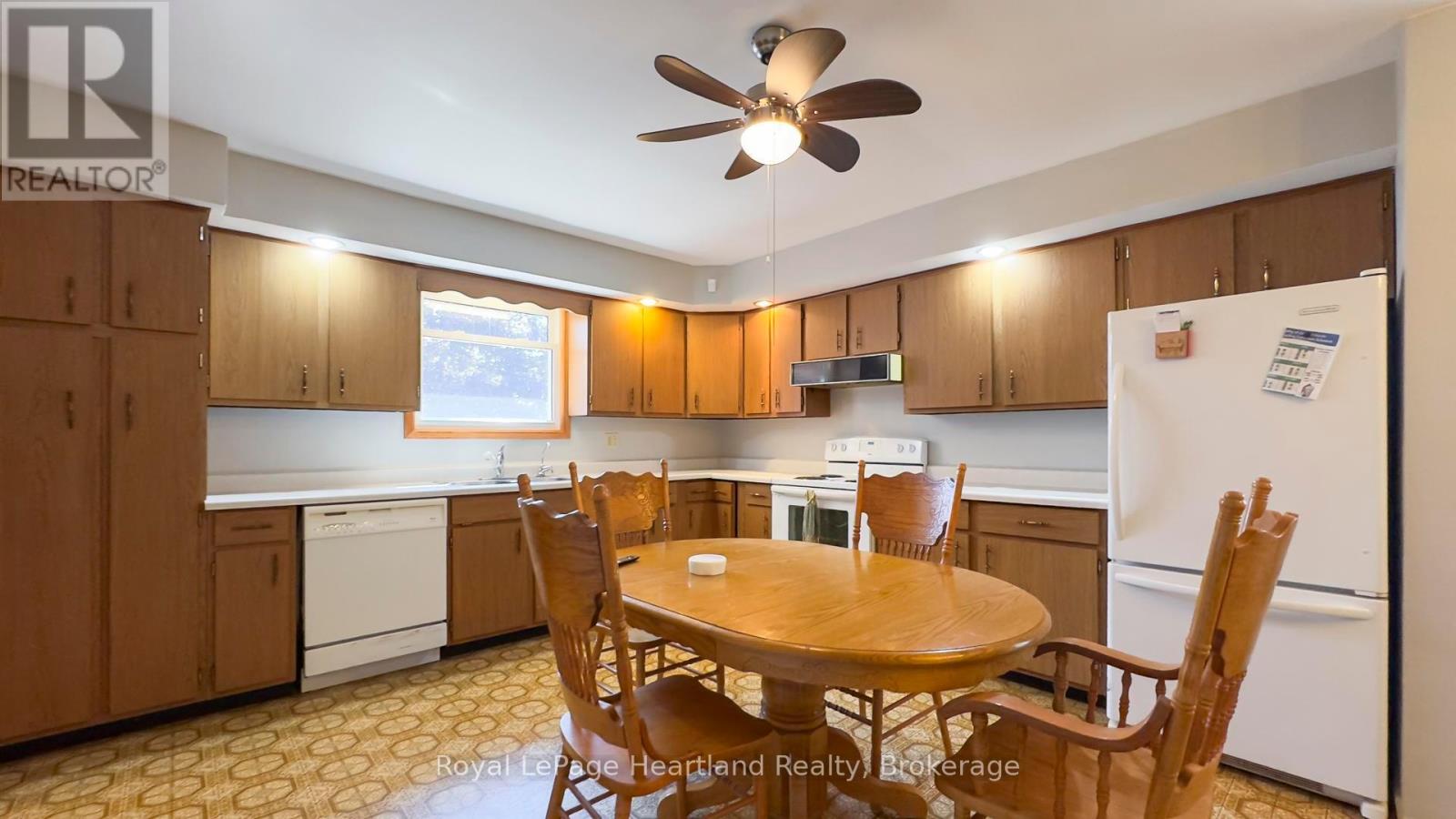 Photo 10 of 49 for 77850 Tipperary Line