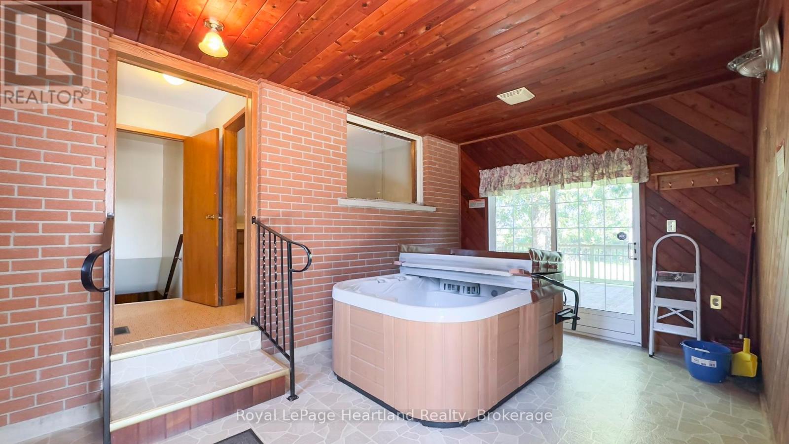 Photo 37 of 49 for 77850 Tipperary Line