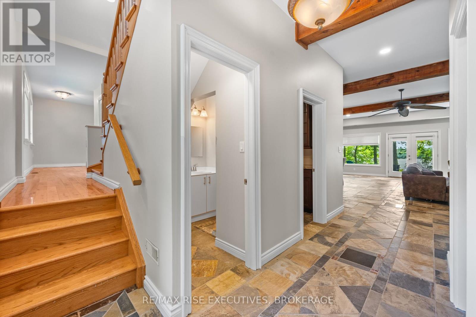 2300 County Road 32, Leeds And The Thousand Islands, Ontario  K7G 2V3 - Photo 4 - X12364321