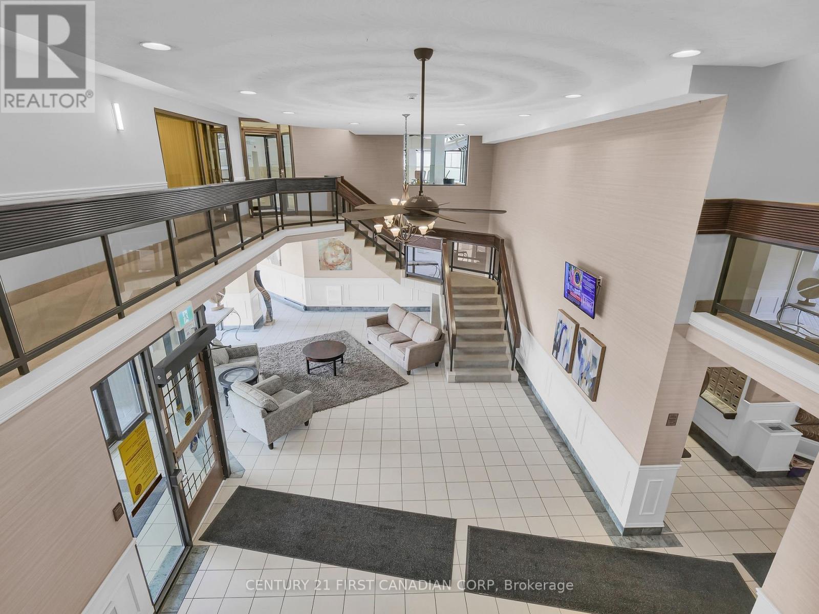 2704 - 363 Colborne Street Nw, London East, Ontario  N6B 3N3 - Photo 6 - X12364436
