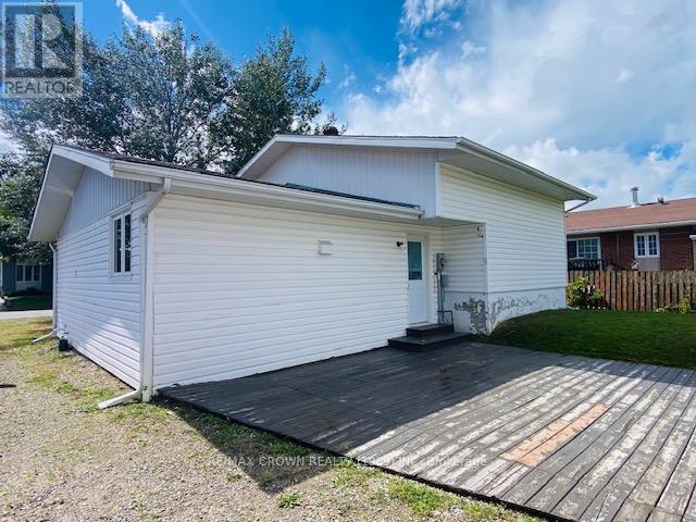 4 Murray Street, Kapuskasing, Ontario  P5N 3B2 - Photo 5 - T12364392