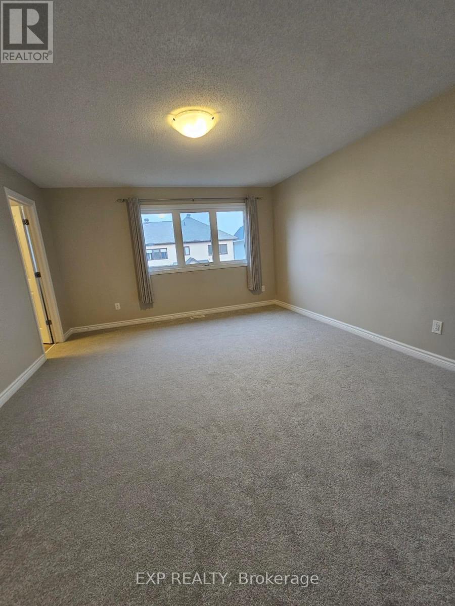 213 Halyard Way, Ottawa, Ontario  K2T 0L2 - Photo 10 - X12364349