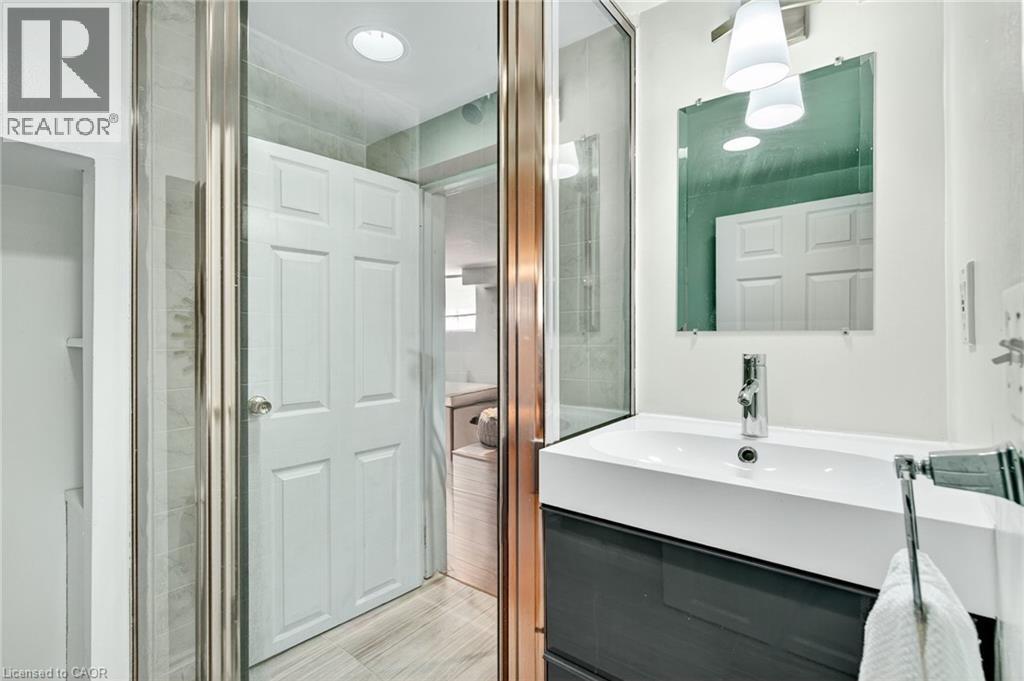 131 Rosedale Avenue, Hamilton, Ontario  L8K 4N3 - Photo 23 - 40761472