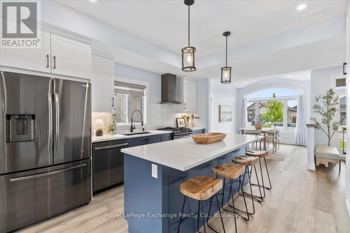 383 Northport Drive, Saugeen Shores, Ontario  N0H 2C8 - Photo 11 - X12364323