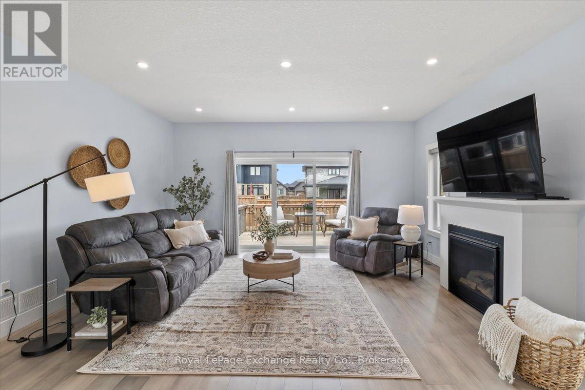 383 Northport Drive, Saugeen Shores, Ontario  N0H 2C8 - Photo 13 - X12364323