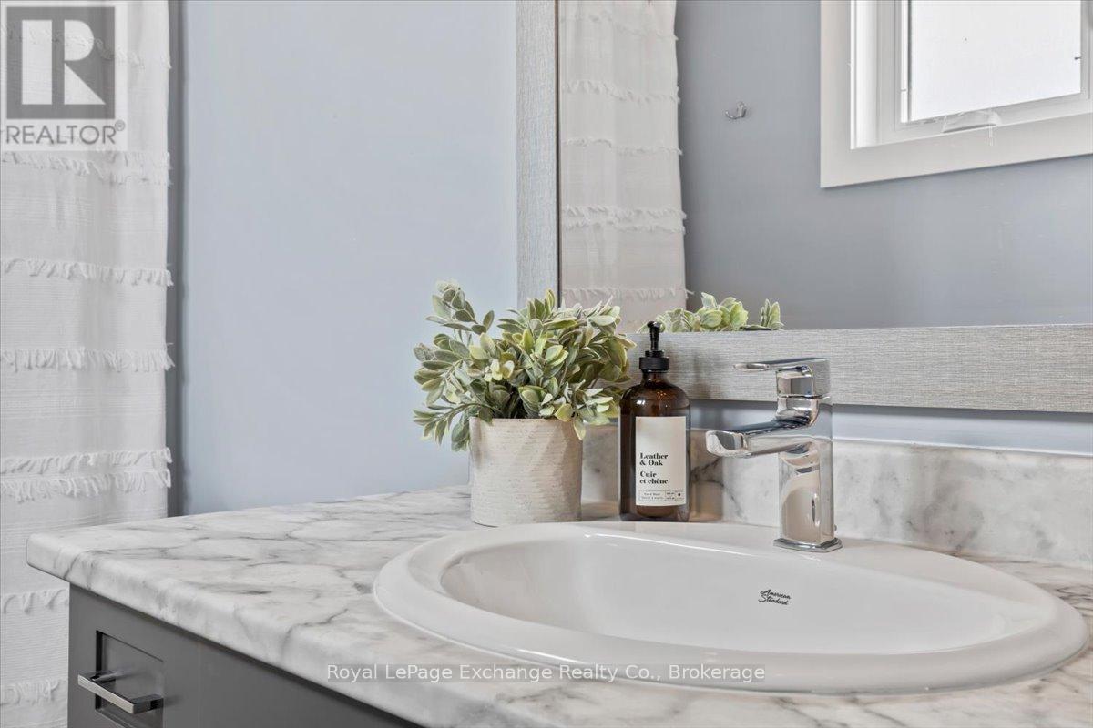 383 Northport Drive, Saugeen Shores, Ontario  N0H 2C8 - Photo 22 - X12364323