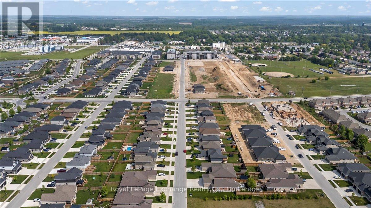 383 Northport Drive, Saugeen Shores, Ontario  N0H 2C8 - Photo 45 - X12364323