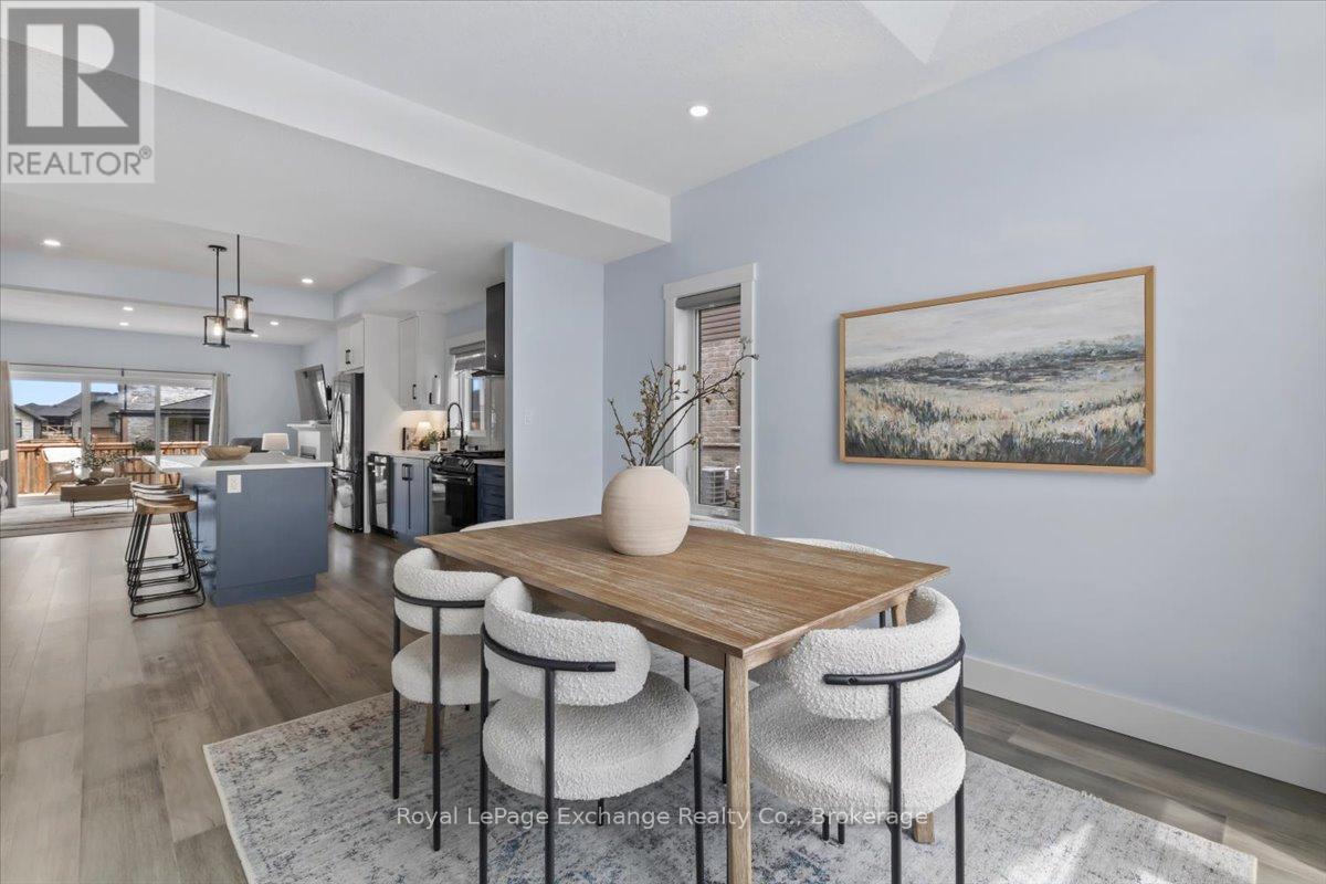 383 Northport Drive, Saugeen Shores, Ontario  N0H 2C8 - Photo 8 - X12364323