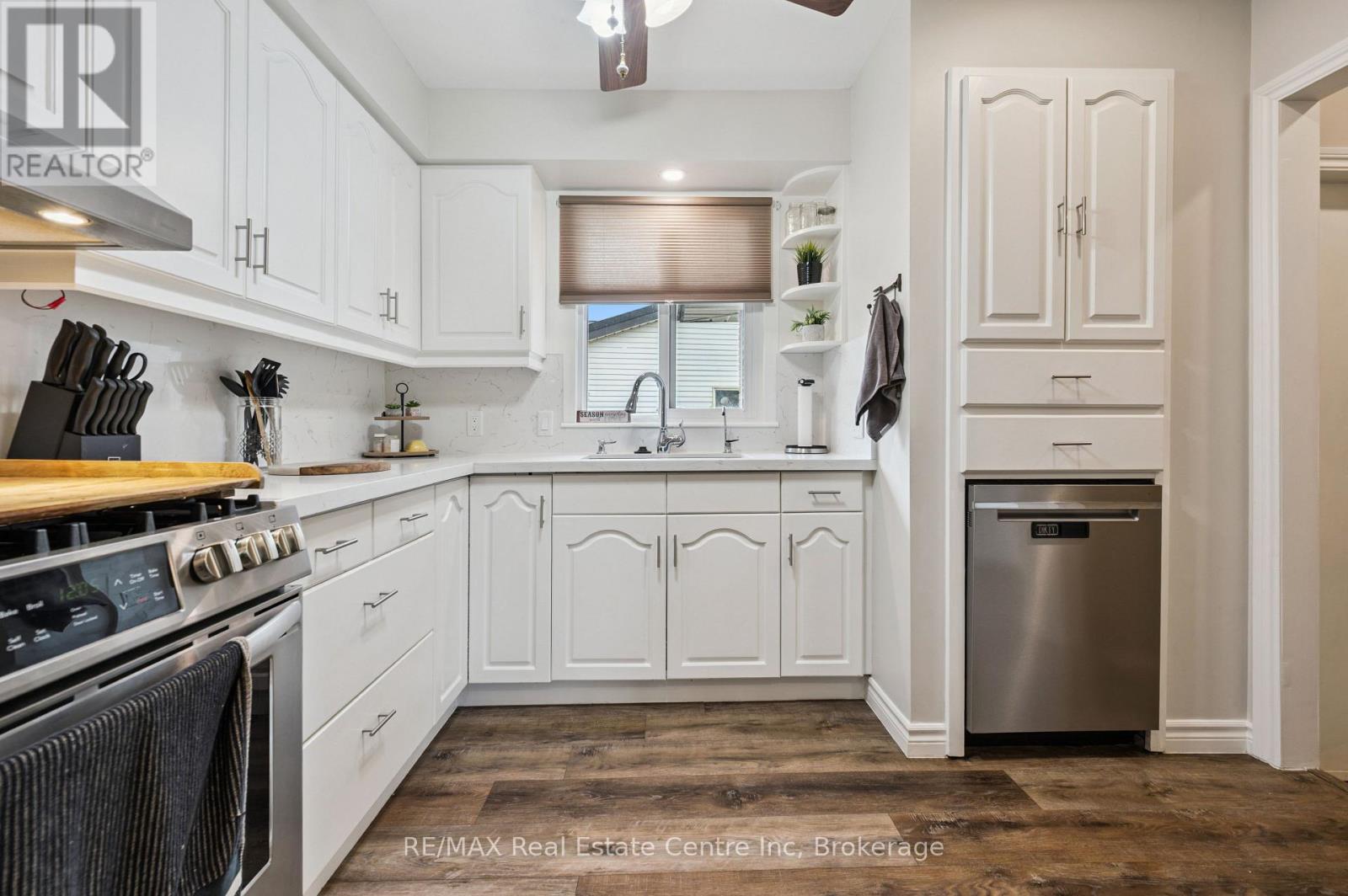 7 Eastview Drive, Wellington North, Ontario  N0G 1A0 - Photo 13 - X12364354