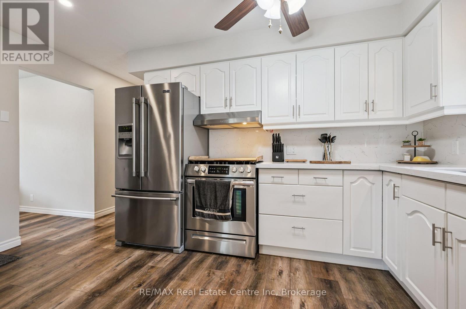7 Eastview Drive, Wellington North, Ontario  N0G 1A0 - Photo 15 - X12364354