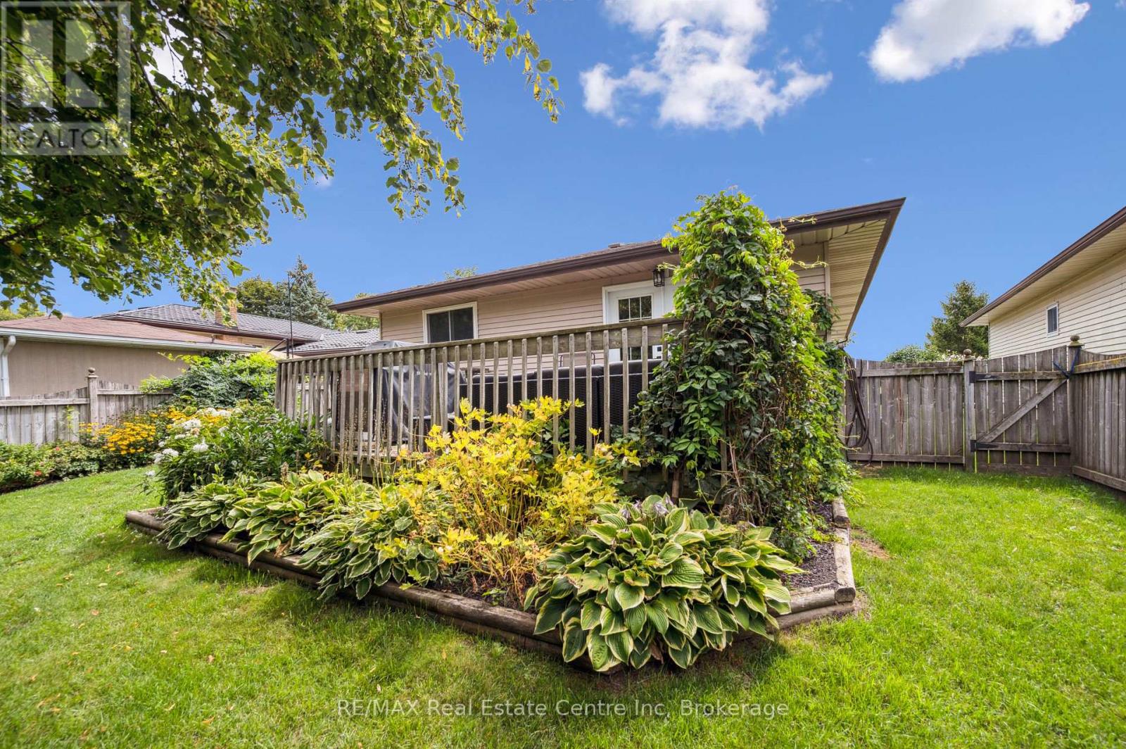7 Eastview Drive, Wellington North, Ontario  N0G 1A0 - Photo 29 - X12364354
