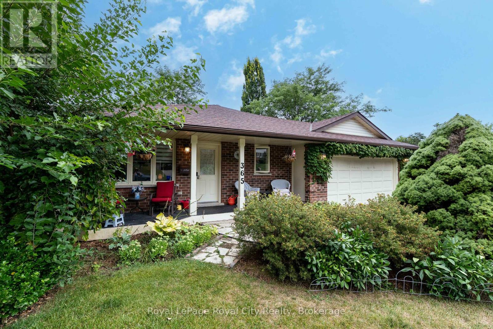 365 Wellington Street, Centre Wellington, Ontario  N1M 3E1 - Photo 4 - X12364441