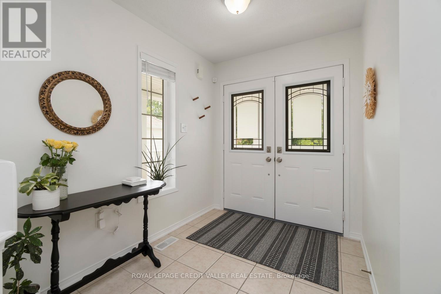 1789 Badgley Drive, Oshawa, Ontario L1K 0H6 - Photo 5 - E12364235