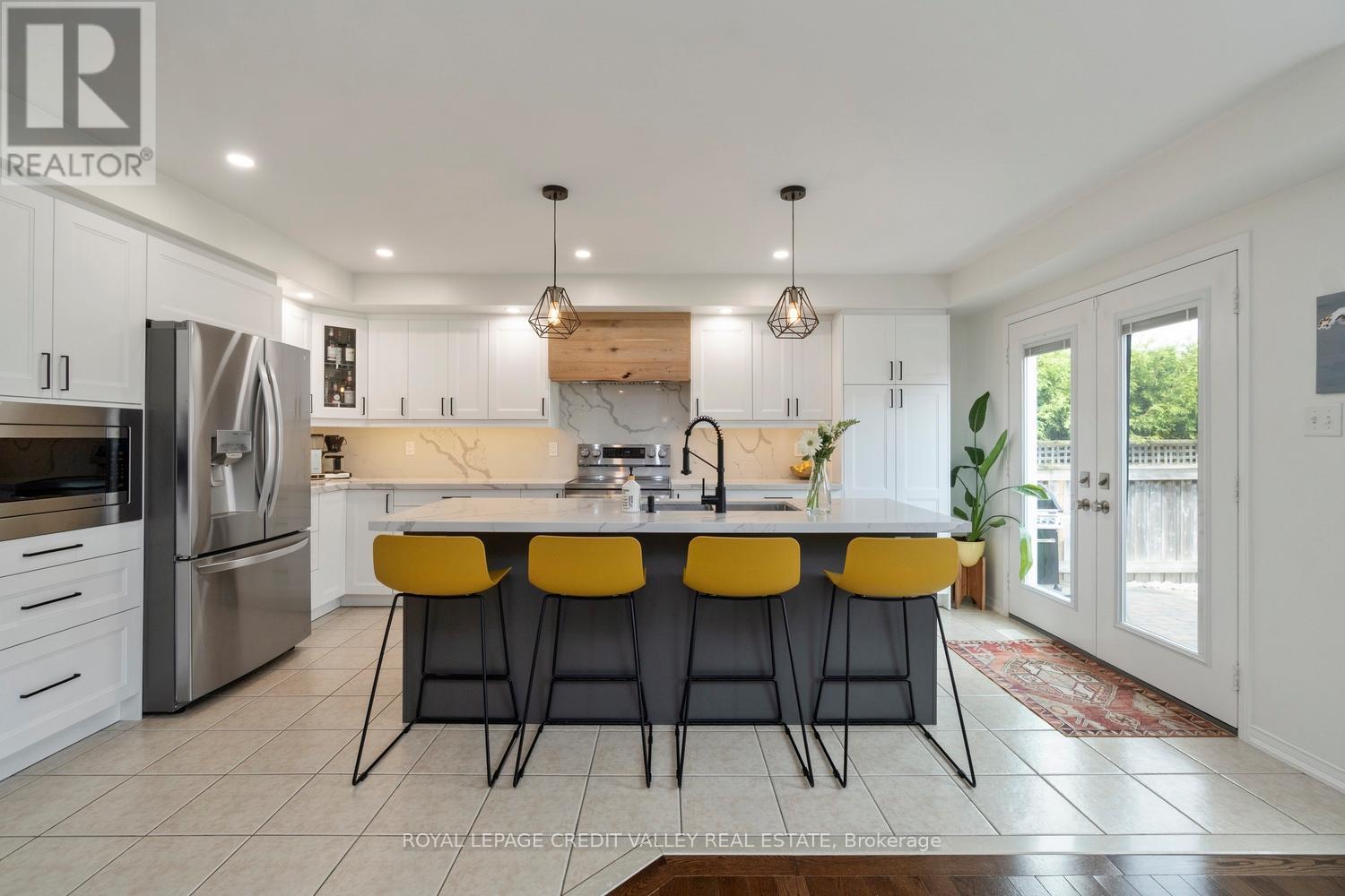 1789 Badgley Drive, Oshawa, Ontario L1K 0H6 - Photo 9 - E12364235